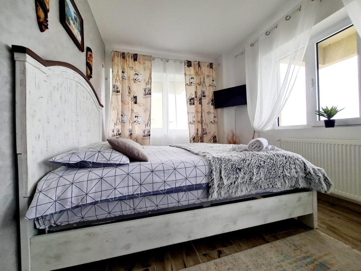 Moonlight Residence Mamaia Buitenkant foto